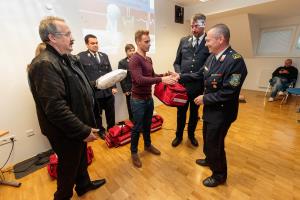 V Hotemažah nov polavtomatski defibrilator AED 6